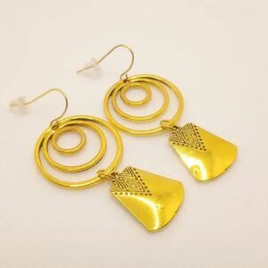 Vintage style drop earrings A102